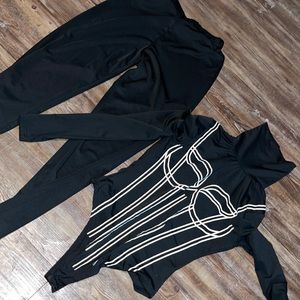 2 piece bodysuit and leggings superrrr stretchy